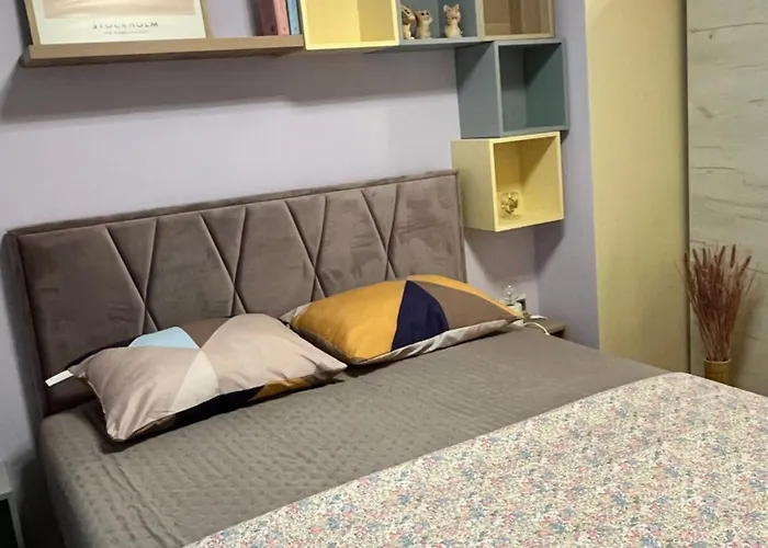 Verde Suite Apartment Warna